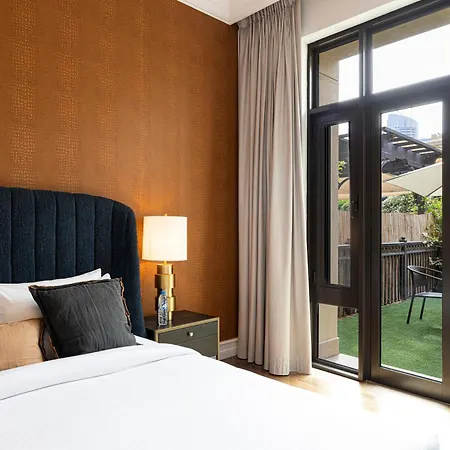 Luxurious Unique 2 Bed With Private Jacuzzi & Garden - Connected To Souk Al Bahar - Dubai Mall Exterior photo
