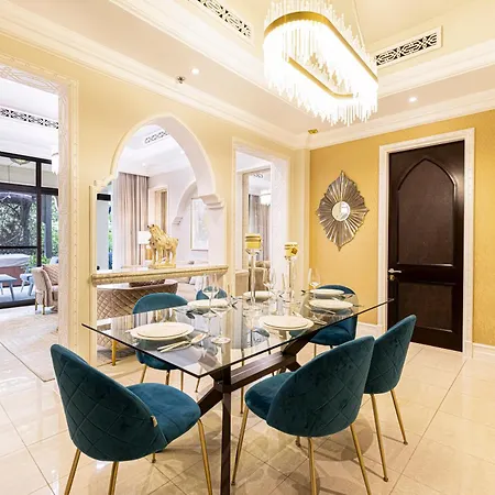 Luxurious Unique 2 Bed With Private Jacuzzi & Garden - Connected To Souk Al Bahar - Dubai Mall Exterior photo