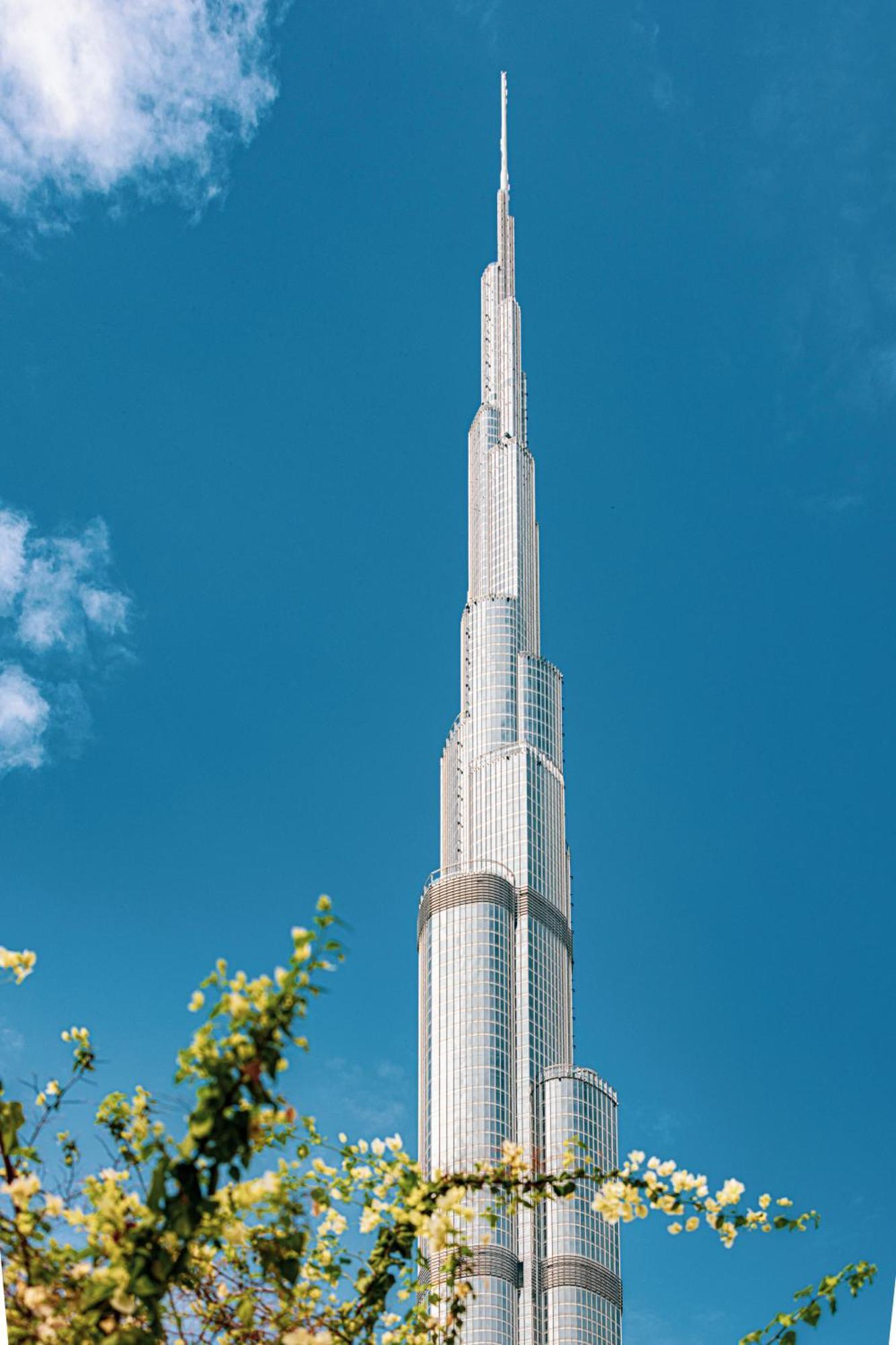 Luxurious Unique 2 Bed With Private Jacuzzi & Garden - Connected To Souk Al Bahar - Mall Appartamento