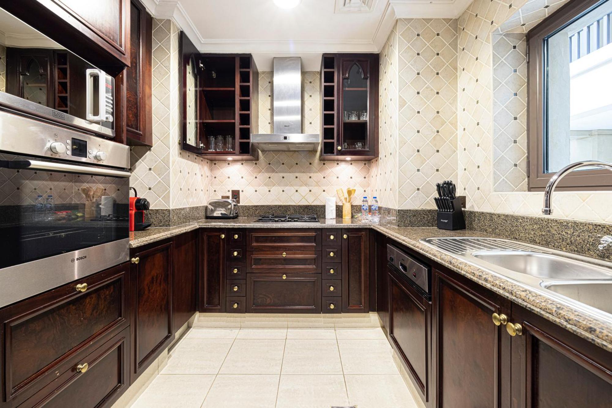 Appartamento Luxurious Unique 2 Bed With Private Jacuzzi & Garden - Connected To Souk Al Bahar - Mall Dubai